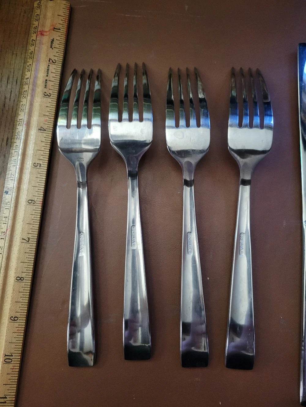 16 PIECE SET OF~~ONEIDA CHINA STAINLESS STEEL FLATWARE SET!!